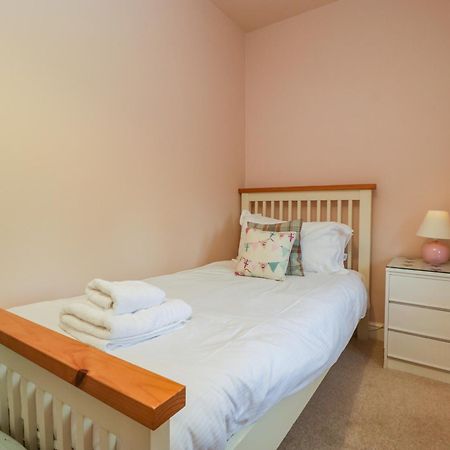 3 Painters Field Villa Cirencester Bagian luar foto