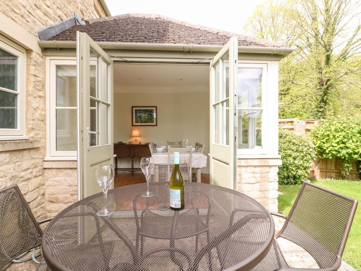 3 Painters Field Villa Cirencester Bagian luar foto