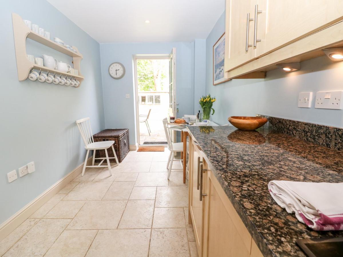3 Painters Field Villa Cirencester Bagian luar foto