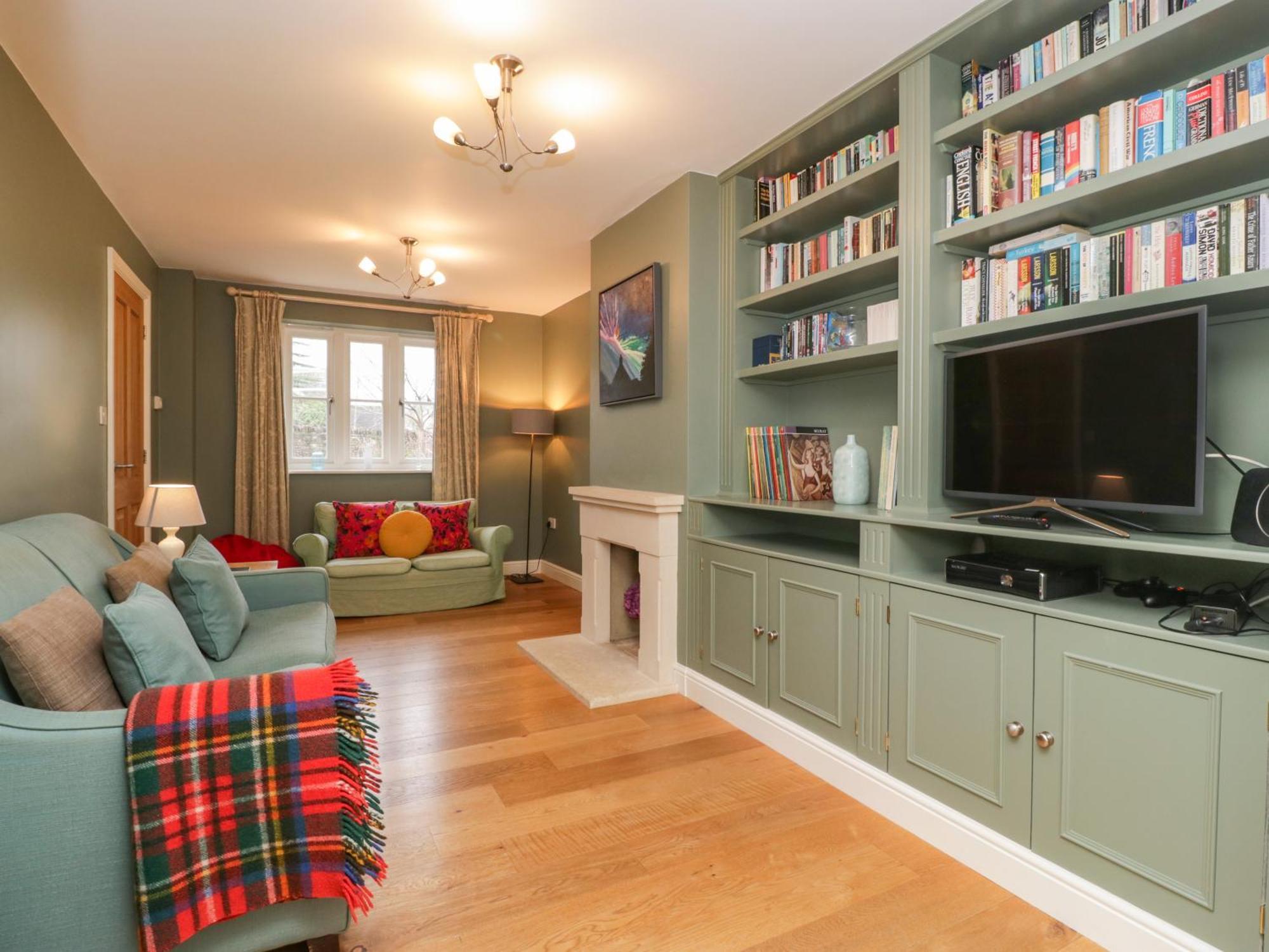 3 Painters Field Villa Cirencester Bagian luar foto